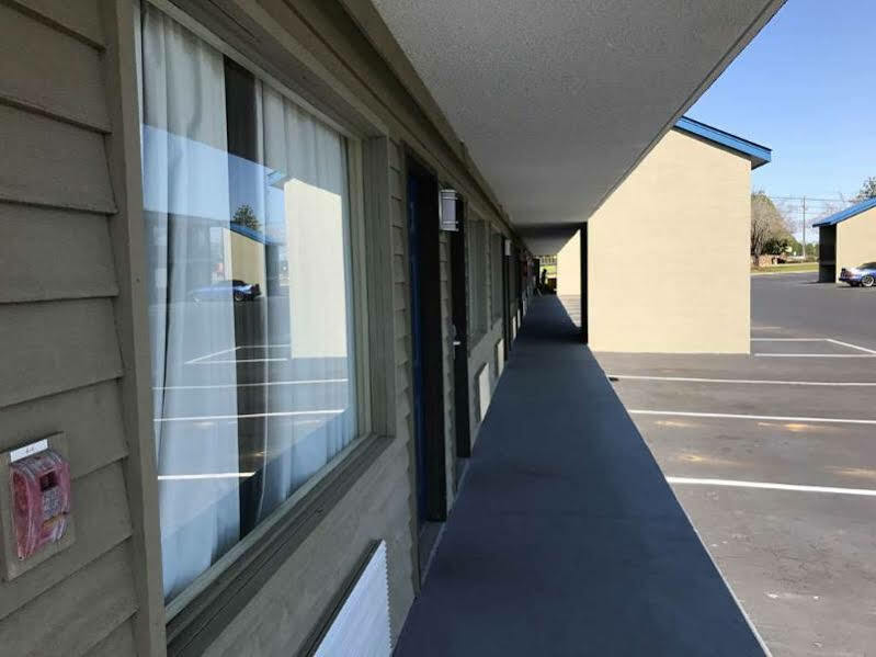 Red Roof Inn Dothan Exterior photo